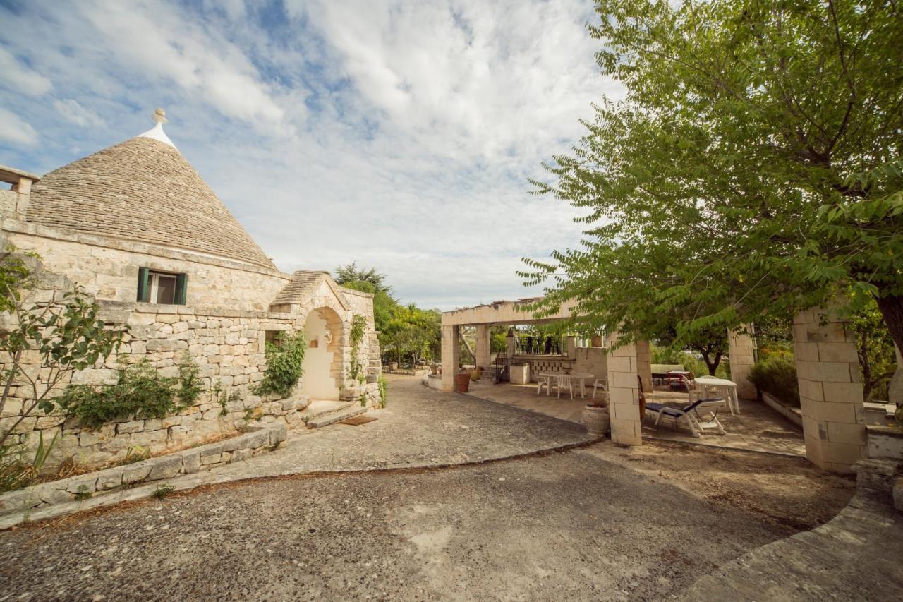 Trulli Girasoli E Viole Cocolicchio Eksteriør billede