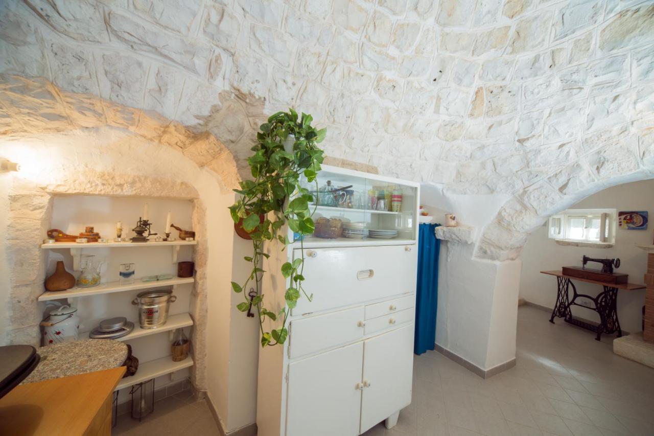 Trulli Girasoli E Viole Cocolicchio Eksteriør billede
