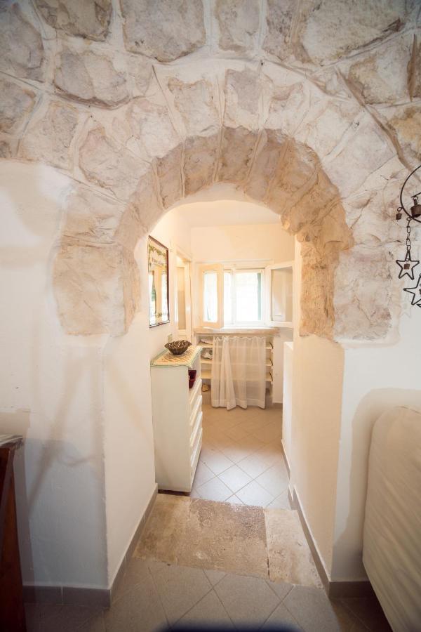 Trulli Girasoli E Viole Cocolicchio Eksteriør billede
