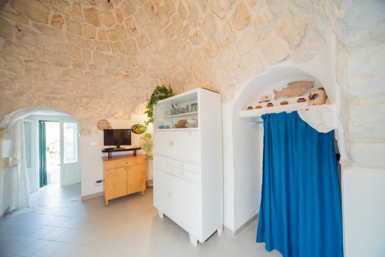 Trulli Girasoli E Viole Cocolicchio Eksteriør billede
